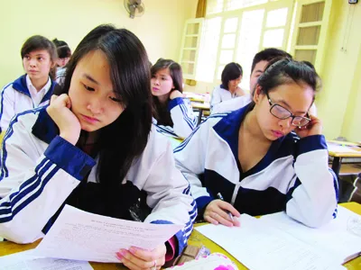 Để đổi mới giáo dục, cần chấn chỉnh tất cả những tiêu cực, thương mại hóa Ảnh: H.T
