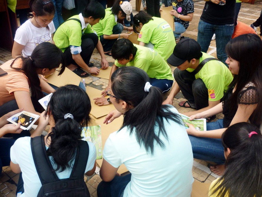 Giới trẻ TPHCM hoạt động tình nguyện Ảnh: Q.M