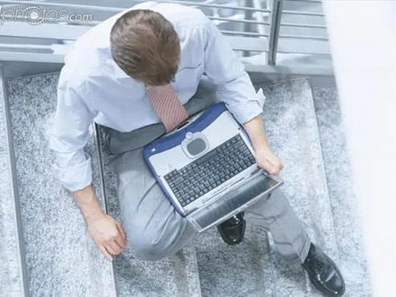 Dễ hỏng 'cậu nhỏ' vì ngồi không đúng cách