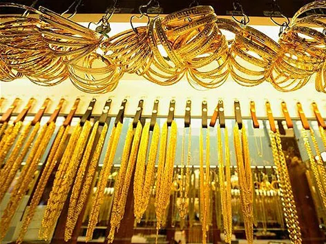Vàng tuột dốc không phanh