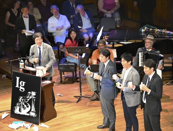 Nhóm nghiên cứu người Nhật Bản nhận giải Ig Nobel năm nay cho nghiên cứu đo lường lượng nước bọt của một đứa trẻ 5 tuổi. (Ảnh: Kyodo)