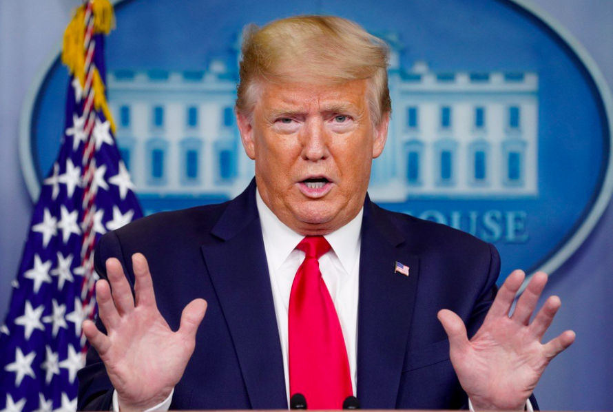 Tổng thống Mỹ Donald Trump tại cuộc họp báo ngày 8/4. (Ảnh: Reuters)