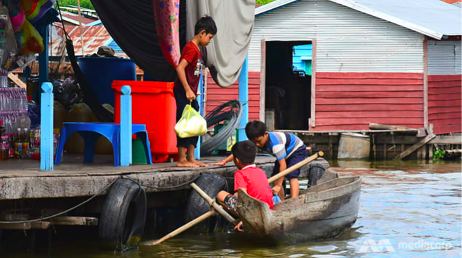 Có khoảng 2.000 ngôi nhà ở xóm nhà nổi Phat Sanday. (Ảnh: CNA)