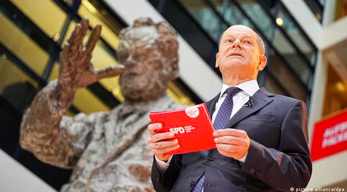 Ông Olaf Scholz tuyên thệ nhậm chức (Ảnh: DW)