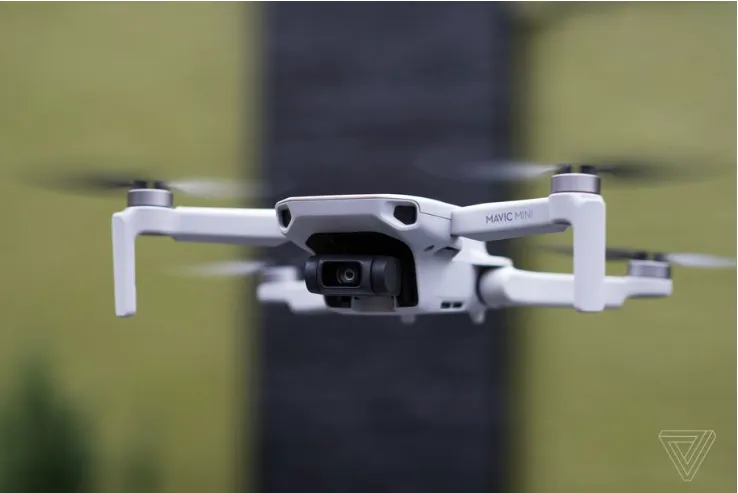 Một máy bay không người lái của DJI