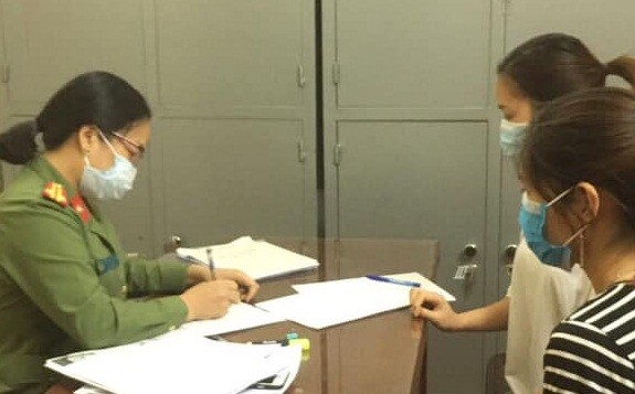 Cơ quan chức năng xử lý trường hợp đăng tải thông tin không đúng sự thật. Ảnh: Công an TP Hà Nội.