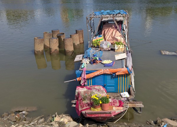 Ngỡ ngàng cảnh Tết không bóng người ở xóm ghe Sài Gòn