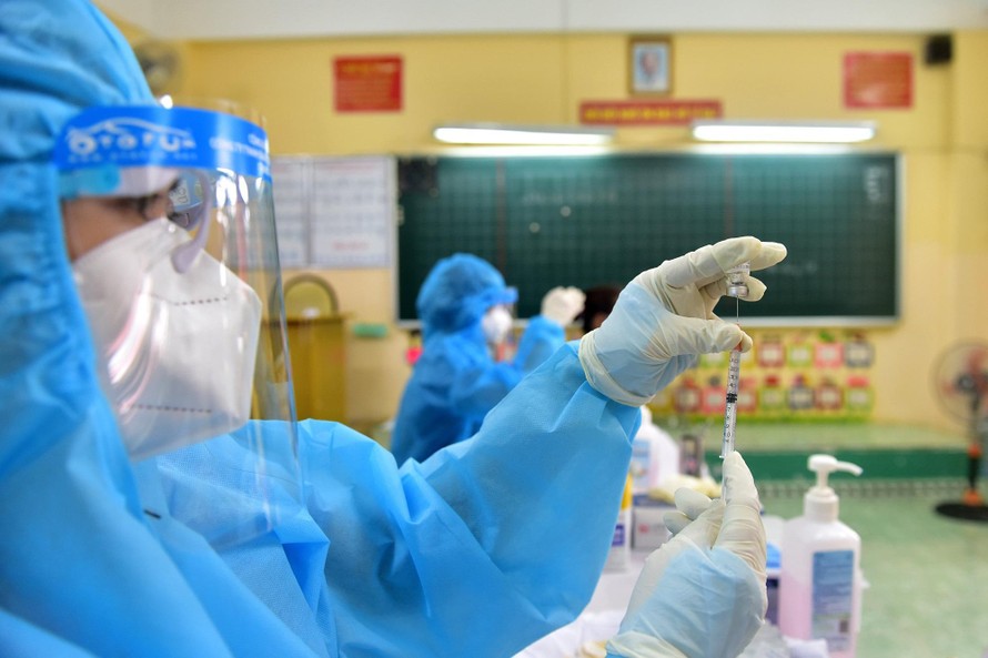 TPHCM tiêm vắc xin COVID-19 cho trẻ vào ngày mai
