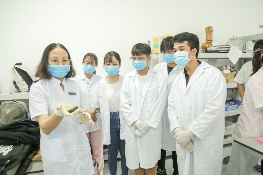 Trường ĐH Văn Lang công bố điểm chuẩn xét học bạ đợt 4 và đăng ký xét tuyển đợt 5