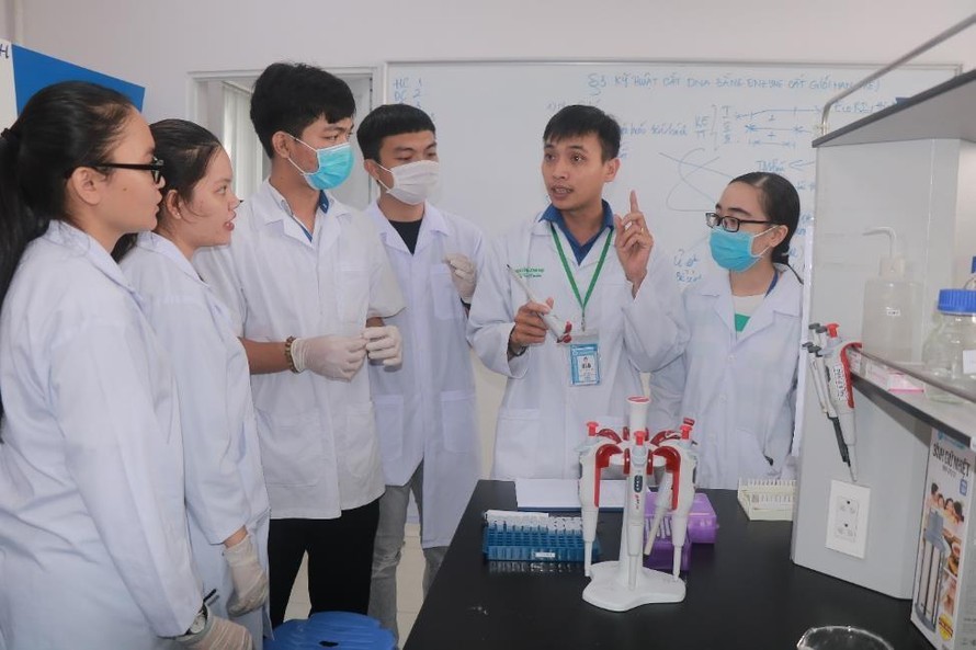 Trường ĐH Công nghiệp Thực phẩm TP. HCM công bố điểm sàn xét điểm thi tốt nghiệp THPT 