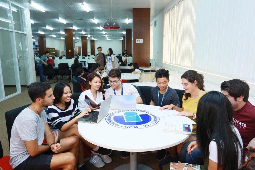 Thi tốt nghiệp THPT trước 2021 vẫn được xét học bạ vào trường ĐH Quốc tế (ĐHQG TP. HCM)
