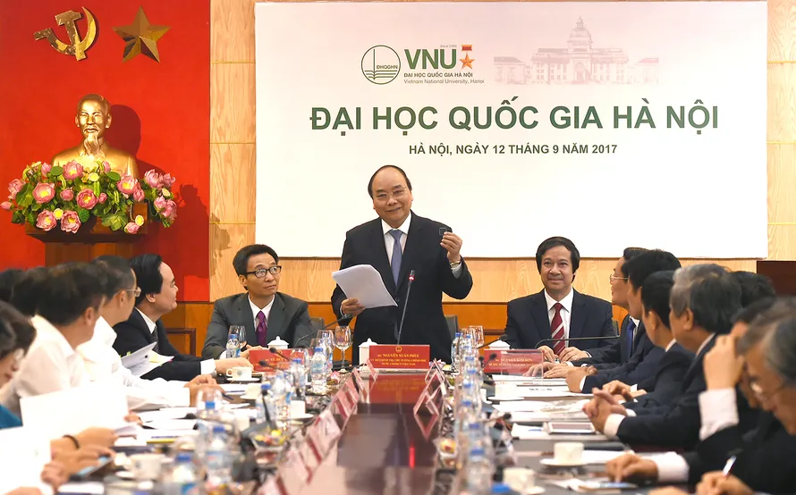 Thủ tướng đánh giá cao bộ vi xử lý được nghiên cứu của Đại học Quốc gia. 