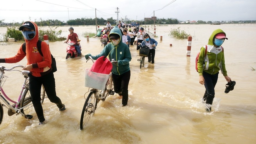 Học sinh được nhiều trường cho nghỉ học.