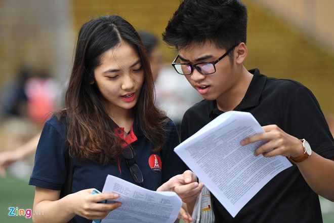 Thí sinh dự thi THPT quốc gia 2017. 