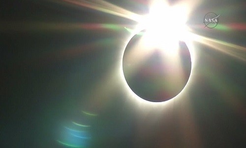 Nhật thực toàn phần ở bang Oregon. Ảnh: NASA. 