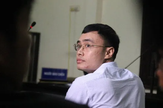 Cựu nhà báo Lê Duy Phong tại phiên tòa 20-4