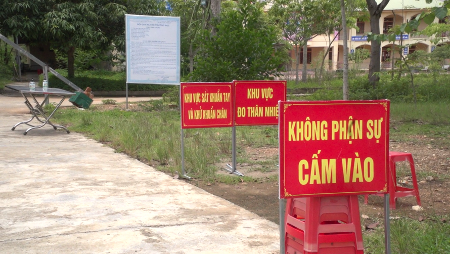 Đề nghị xử lý kỷ luật Bí thư, Chủ tịch xã ở Nghệ An vì buông lỏng quản lý cách ly