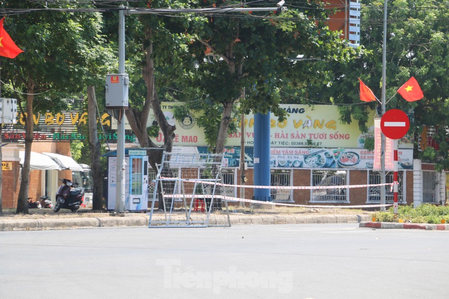 Thành phố Vinh những ngày giăng dây lập chốt chống dịch