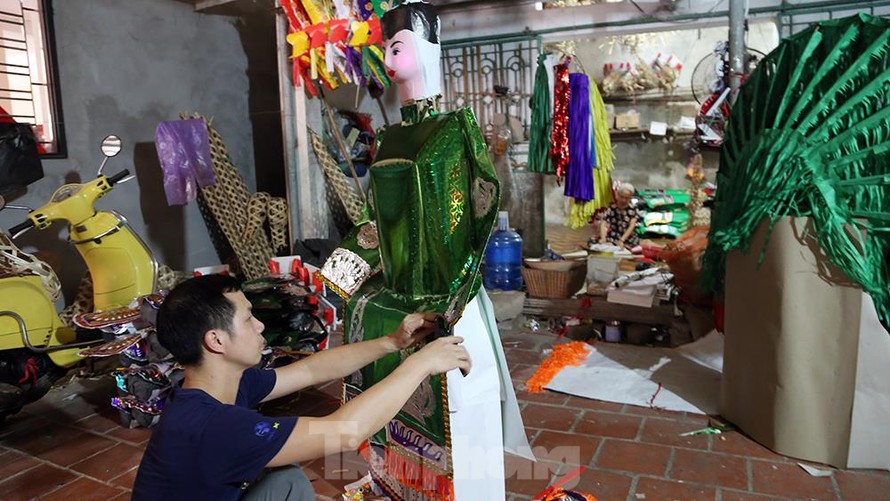 Làng nghề Phúc Am nổi tiếng làm vàng mã hàng chục năm nay