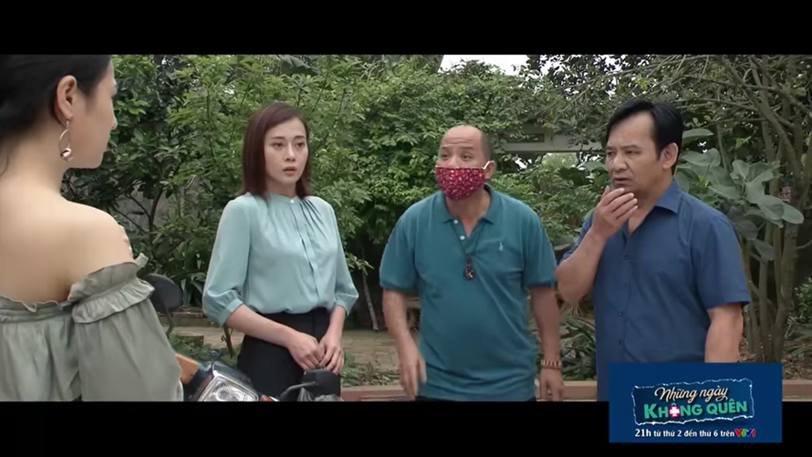 Ông Bá hoảng hốt vì tin nhiều người làng phải cách ly