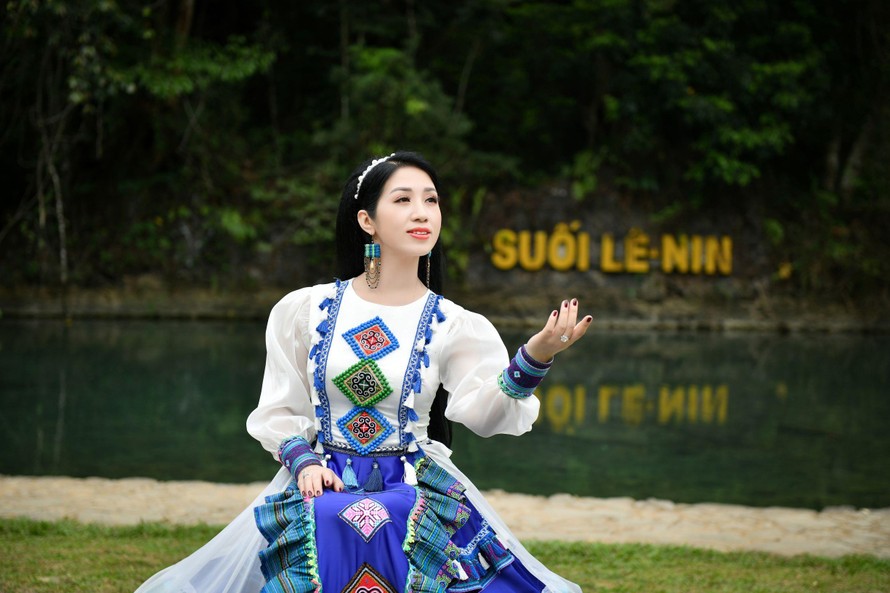 "Tiếng hát giữa rừng Pác Bó" mừng sinh nhật Bác