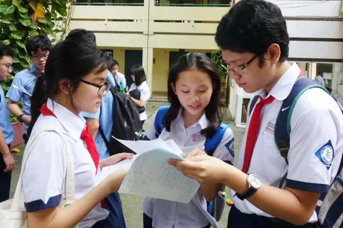 Thi tuyển lớp 10, nơi giảm còn 2 môn, nơi thi tới 6 môn