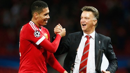 Smalling từng bị HLV Van Gaal gọi nhầm tên