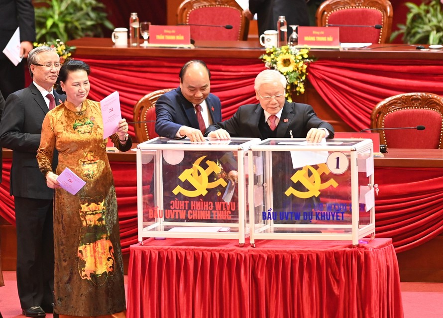 Lãnh đạo Đảng, Nhà nước bầu BCH T.Ư khóa XIII. (Ảnh Như Ý)