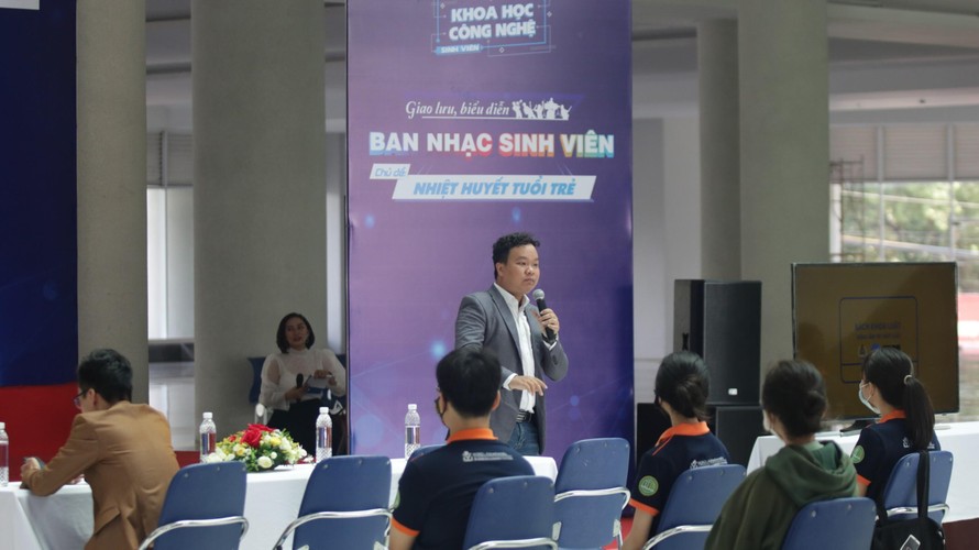Sôi động Ngày hội "Khoa học Công nghệ học sinh, sinh viên" 