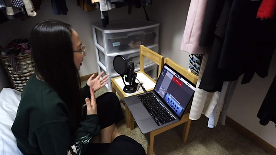 “The Present Writer”: Kênh podcast về những câu chuyện cuộc sống
