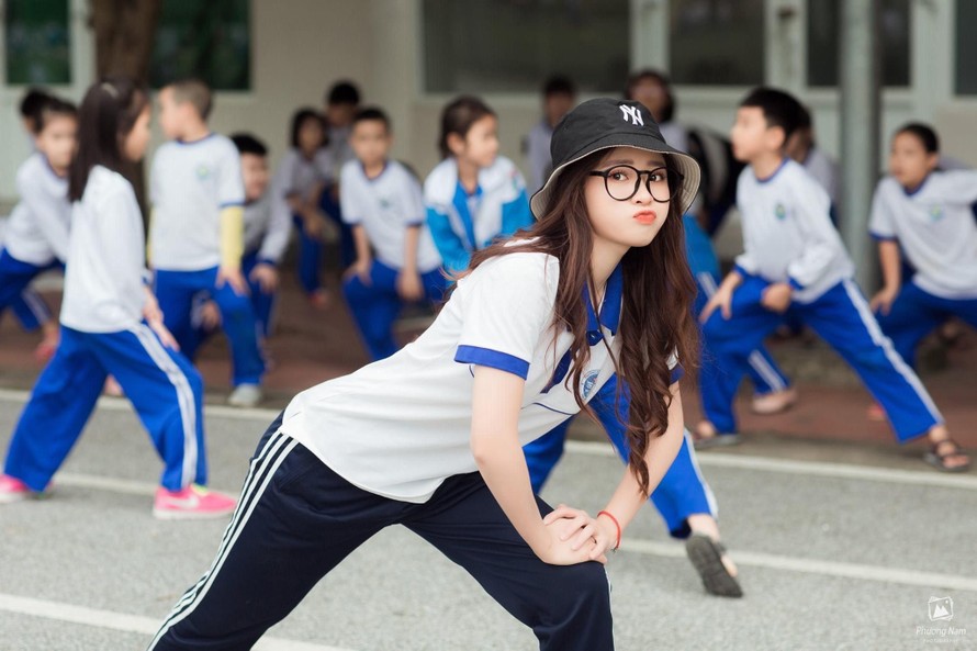 Hot girl xứ Nghệ và ngã rẽ với nghề trang điểm
