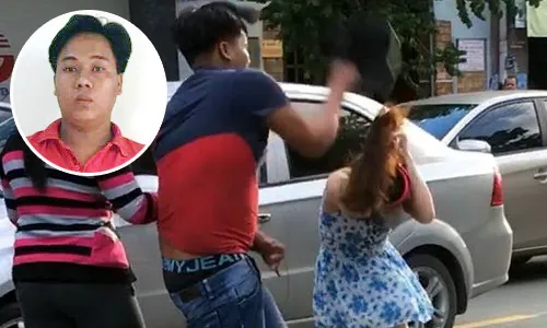 Tâm đánh cô gái sau va chạm giao thông. Ảnh: Cắt từ video