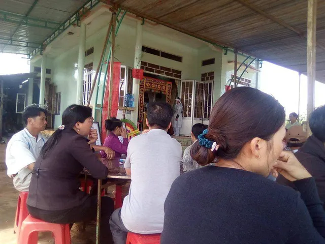 Gia đình tổ chức tang lễ cho nạn nhân