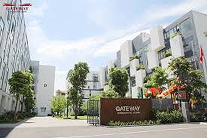 Một học sinh tiểu học tử vong do bị bỏ quên trên xe?
