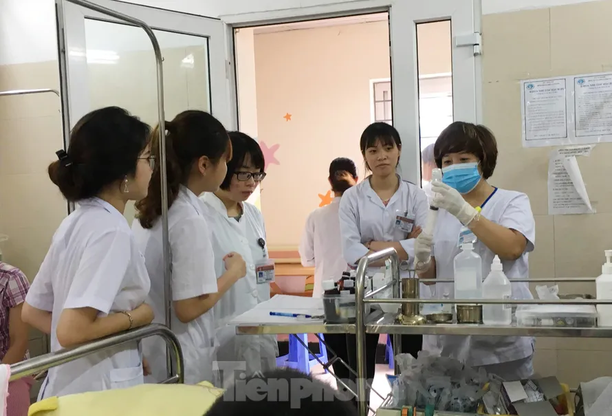 Bộ Y tế nói gì vụ học phí trường Y Dược tăng đến 70 triệu đồng/năm?