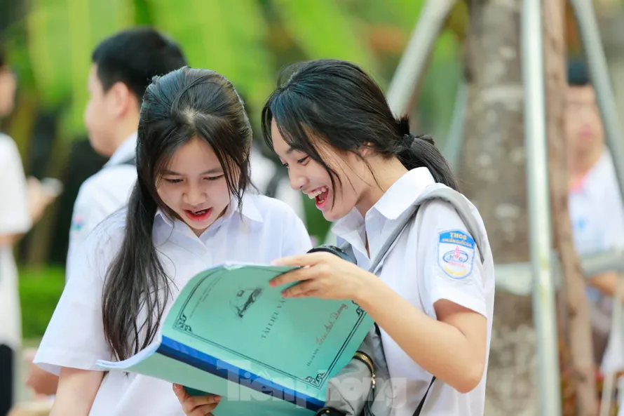 Hà Nội chính thức công bố đáp án 3 môn thi vào lớp 10