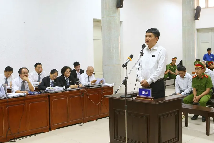Bị cáo Đinh La Thăng tại tòa.