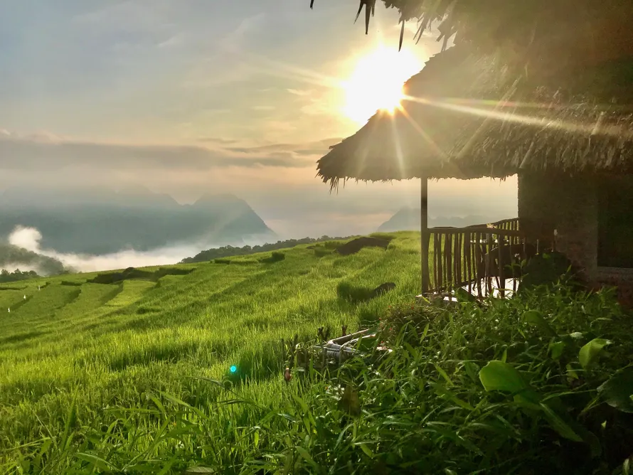 Pù Luông thuộc huyện Bá thước, Thanh Hóa nhưng thiên nhiên, văn hóa, con người mang đậm nét vùng cao Tây Bắc.
