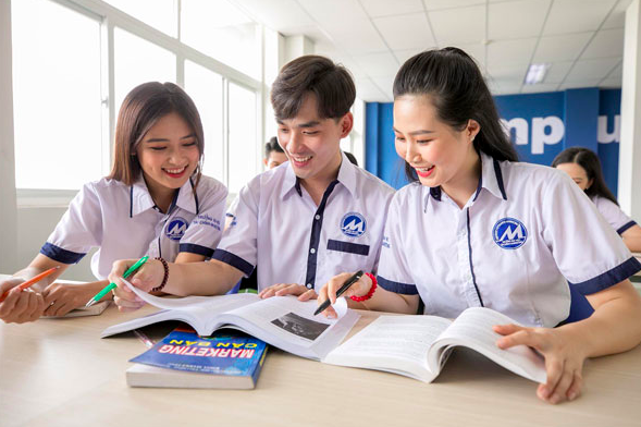 Hỗ trợ học phí cho sinh viên vì dịch COVID-19