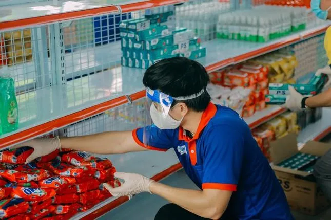 San sẻ yêu thương với sinh viên trong mùa dịch COVID-19