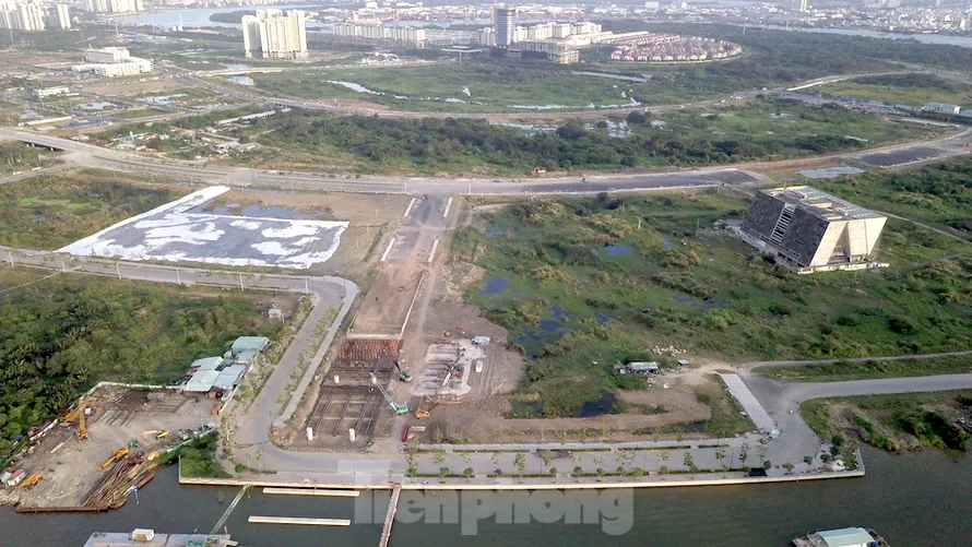 Dự kiến, TPHCM sẽ thu về 5.300 tỷ đồng, nếu bán đấu giá thành công.
