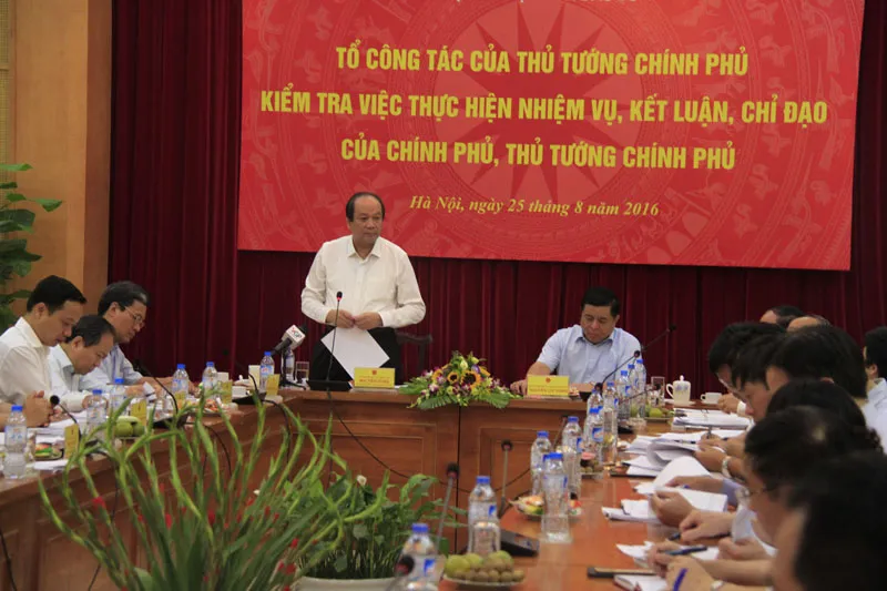Bộ trưởng, Chủ nhiệm Văn phòng Chính phủ Mai Tiến Dũng phát biểu tại buổi làm việc. Ảnh: Trường Phong