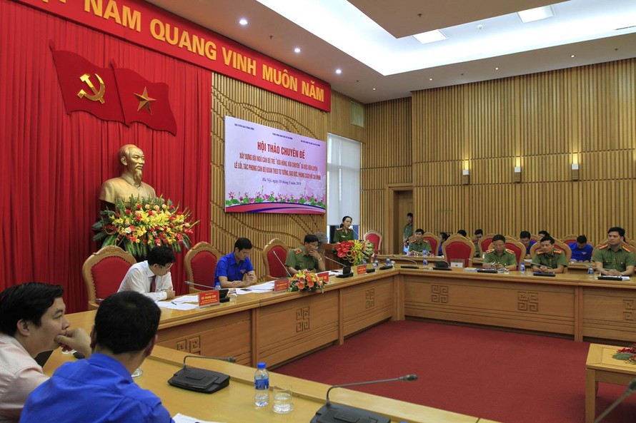 Quang cảnh hội thảo. Ảnh: Trường Phong