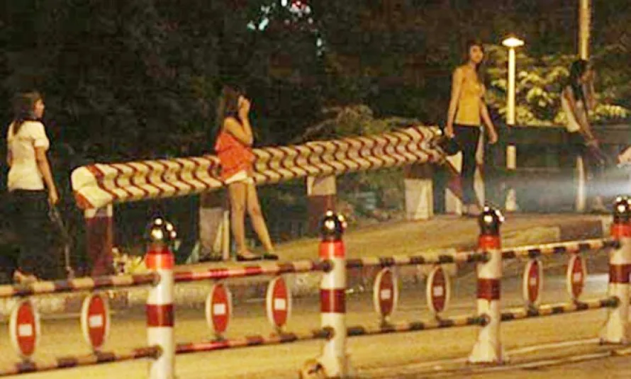 Nhiều đại biểu Quốc hội đồng ý lập khu “đèn đỏ” để quản lý. Ảnh minh họa
