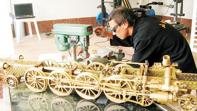 Võ sư Lê Ngọc Quang mày mò tự làm từng chi tiết