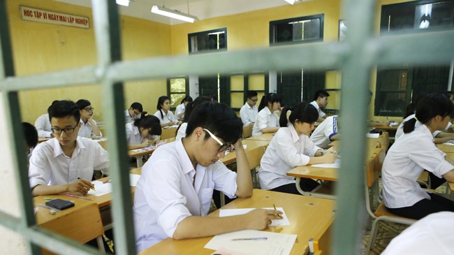 Kỳ thi THPT quốc gia không thể để tác động bởi lực bên ngoài (kỳ thì THPT năm 2014 tại trường THPT Quang Trung - Đống Đa - Hà Nội). Ảnh: Như Ý