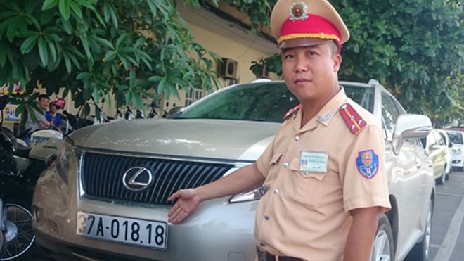 Hiện Đội CSGT số 1 đã tạm giữ phương tiện để tiếp tục điều tra làm rõ.