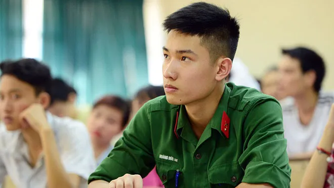 Điểm chuẩn vào các trường khối quân đội được quy định như thế nào?
