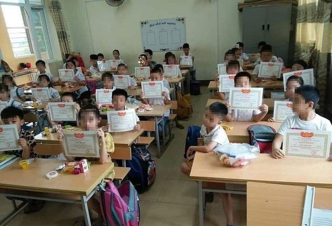 Điểm nhấn giáo dục: Bức ảnh học sinh không có giấy khen, Bộ GD&ĐT nói gì?