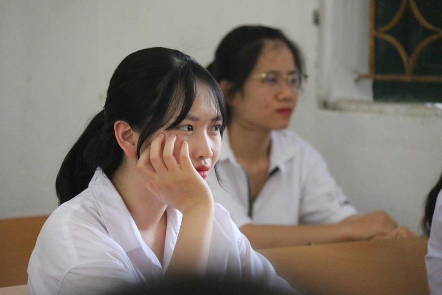 Cách dạy, cách thi, cách ra đề và chấm thi... biến học sinh thành cỗ máy